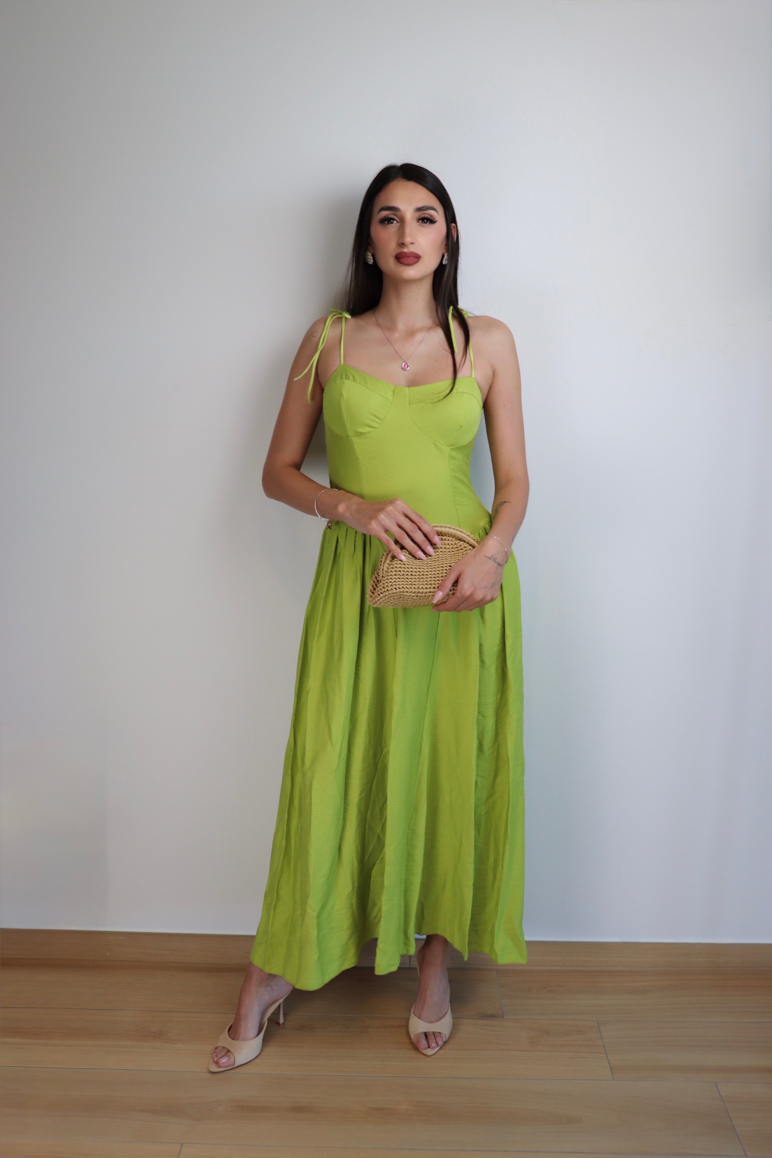 Abito Lara